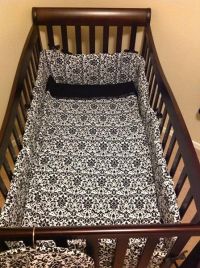 Blk & Wht Baby Bumper pad, Comforter 3..jpg
